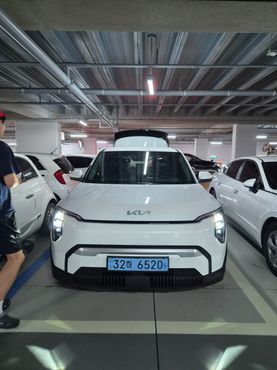 Kia EV3 Standard 2WD Air — пробег 800 км — фото 1 из 5
