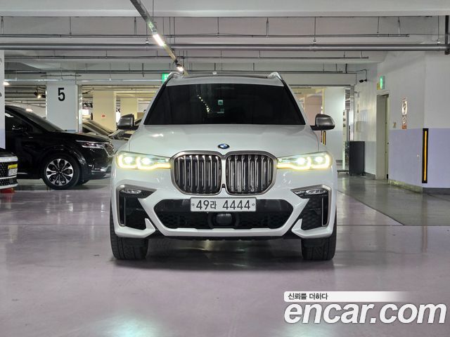 BMW X7 M50d — пробег 86 700 км — фото 2 из 5
