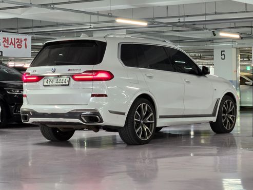 BMW X7 M50d — пробег 86 700 км — фото 4 из 5
