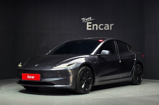 Tesla Model 3 RWD — пробег 26 001 км — фото 1 из 5
