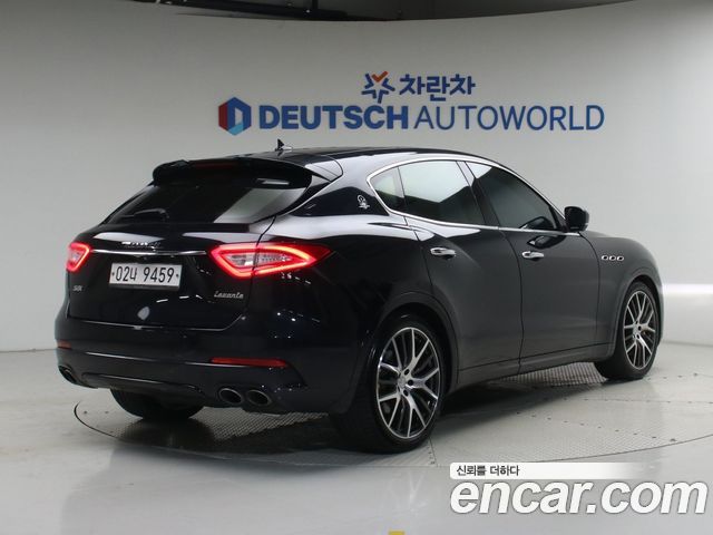 Maserati Levante из Кореи Encar