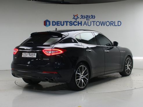 Maserati Levante 3.0 S AWD — пробег 107 467 км — фото 2 из 5