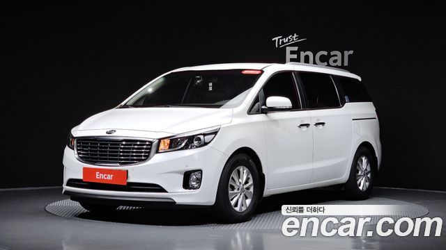 Kia Carnival 11-seater Luxury — пробег 46 319 км — фото 1 из 5