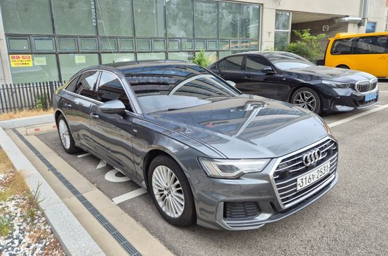 Audi A6 45 TFSI Quattro Premium — пробег 56 000 км — фото 4 из 5