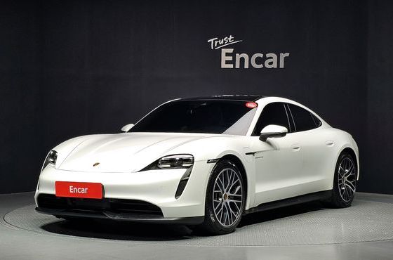 Porsche Taycan Base — пробег 26 485 км — фото 1 из 5