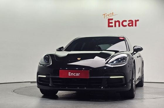 Porsche Panamera 3.0 AWD — пробег 71 282 км — фото 3 из 5