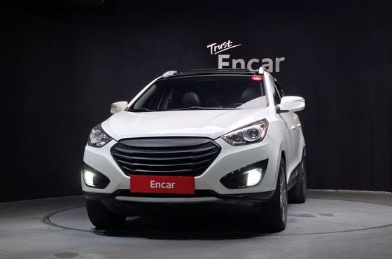Hyundai Tucson Diesel 2WD LX20 Smart-Pack — пробег 126 327 км — фото 3 из 5