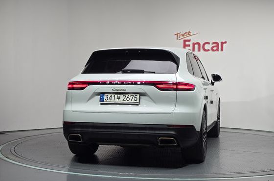 Porsche Cayenne 3.0 E-Hybrid — пробег 55 970 км — фото 4 из 5