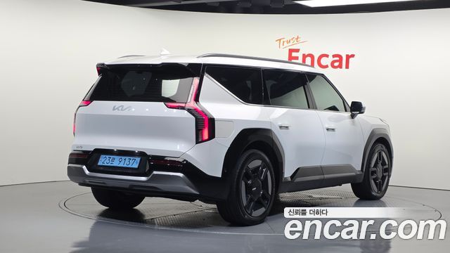 Kia EV9 из Кореи Encar