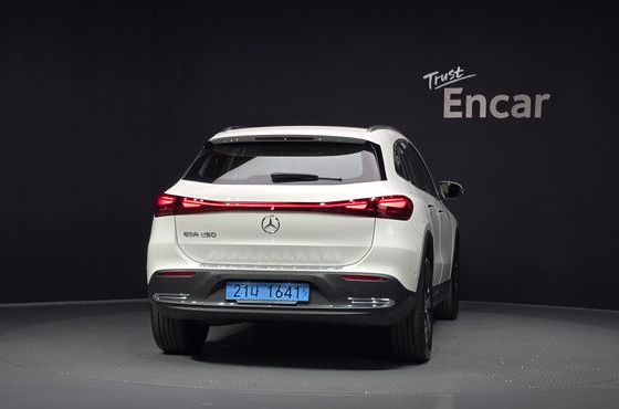 Mercedes-Benz EQA EQA250 — пробег 7 715 км — фото 4 из 5