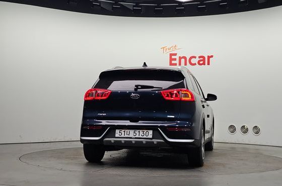 Kia Niro Noblesse — пробег 154 330 км — фото 4 из 5