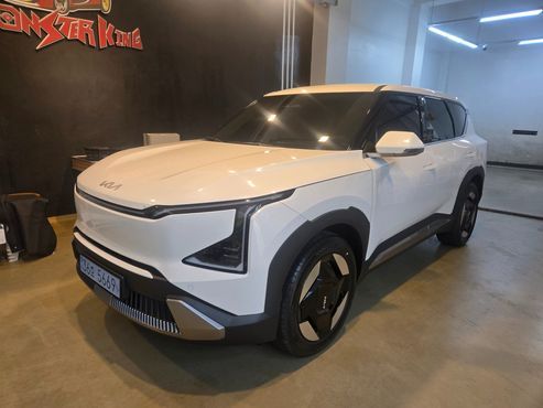 Kia EV5 Long Range 2WD AIr — пробег 323 км — фото 1 из 5