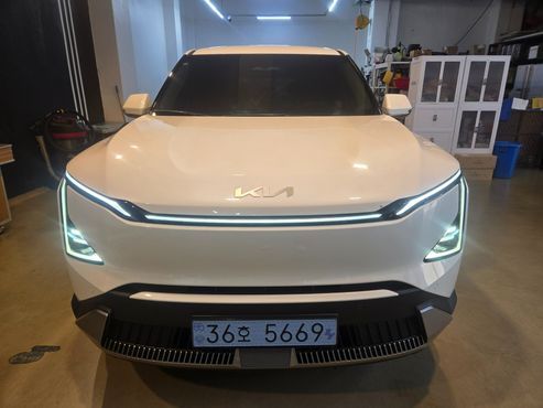 Kia EV5 Long Range 2WD AIr — пробег 323 км — фото 3 из 5
