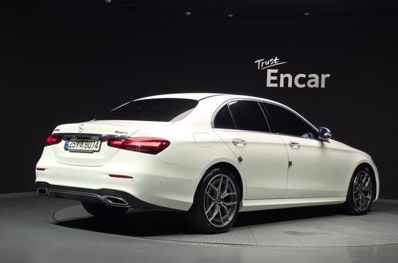 Mercedes-Benz E-Class E220d 4MATIC AMG Line — пробег 46 643 км — фото 2 из 5