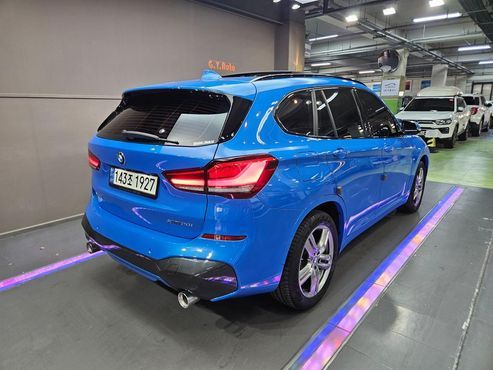 BMW X1 xDrive 20i M Sport — пробег 22 525 км — фото 3 из 5