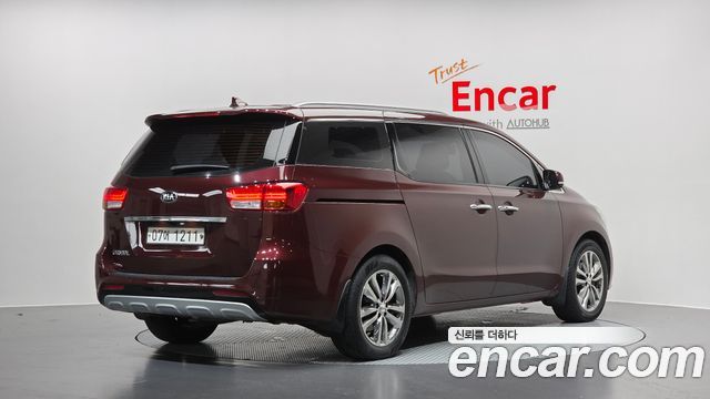 Kia Carnival из Кореи Encar