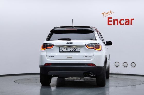 Jeep Compass 2.4 Limitied AWD — пробег 29 084 км — фото 4 из 5