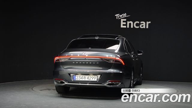 Hyundai Grandeur из Кореи Encar