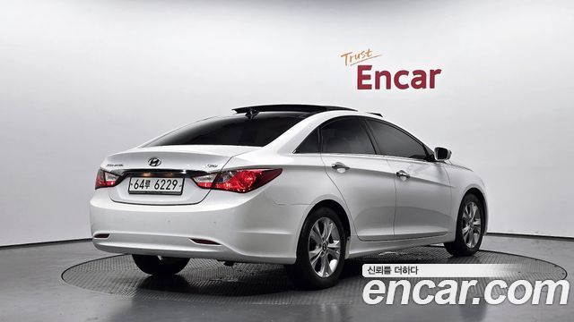 Hyundai Sonata Worldcup Special Edition — пробег 76 837 км — фото 2 из 5