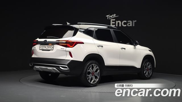 Kia Seltos из Кореи Encar