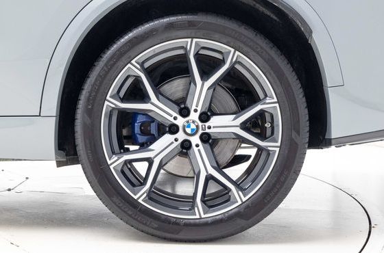BMW X5 xDrive 40i M Sport — пробег 10 737 км — фото 5 из 5