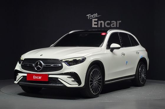 Mercedes-Benz GLC-Class GLC300 4MATIC AMG Line — пробег 44 586 км — фото 1 из 5