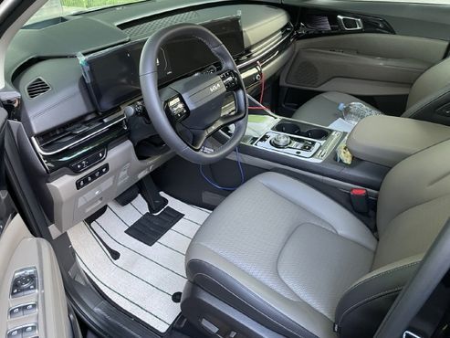 Kia Carnival Gasoline 7-Seater Gravity — пробег 34 897 км — фото 4 из 5