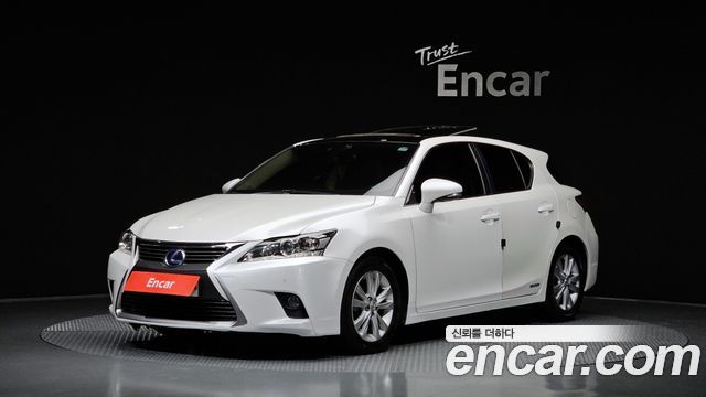 Lexus CT200h 1.8 Supreme ZWA10 — пробег 127 961 км — фото 1 из 5