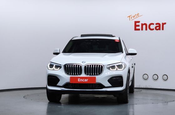 BMW X4 xDrive20i xLine — пробег 43 679 км — фото 3 из 5