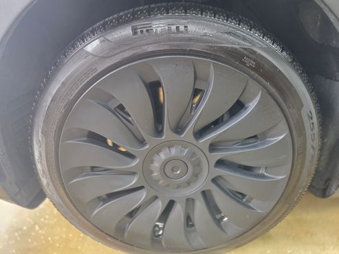 Tesla Model Y Long Range AWD — пробег 87 600 км — фото 2 из 5