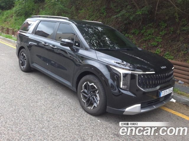 Kia Carnival Gasoline 9-Seater Prestige — пробег 22 000 км — фото 2 из 5