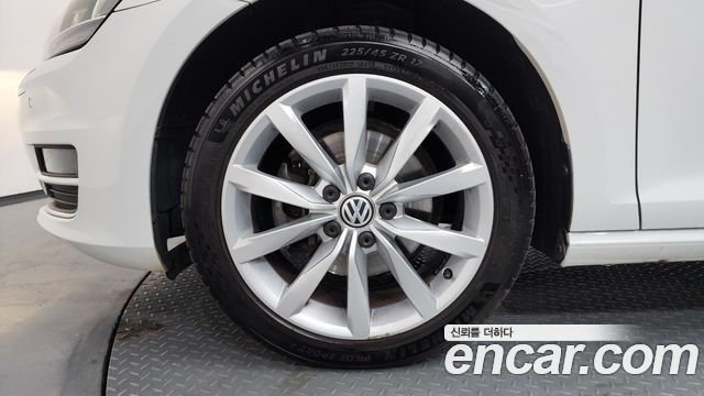 Volkswagen Golf из Кореи Encar
