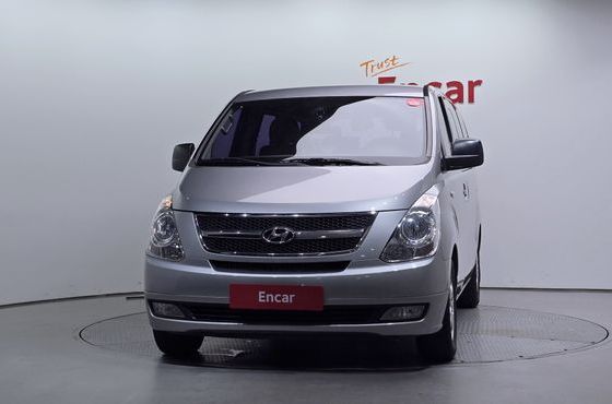 Hyundai Starex 12-Seater Wagon CVX Luxury — пробег 136 813 км — фото 3 из 5