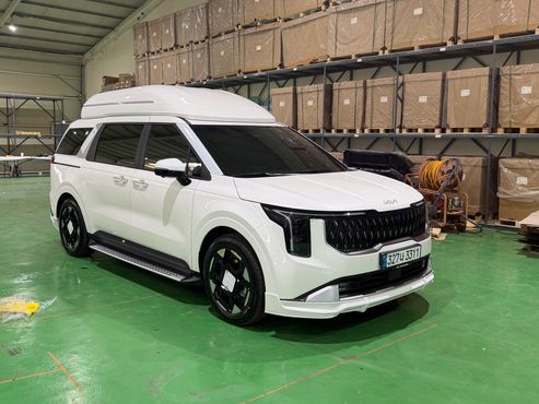 Kia Carnival HEV 9-Seater Hi-Limousine (Special vehicle) — пробег 3 000 км — фото 2 из 5