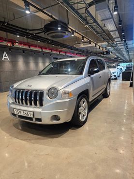 Jeep Compass 2.4 Limited 1st — пробег 60 000 км — фото 2 из 5