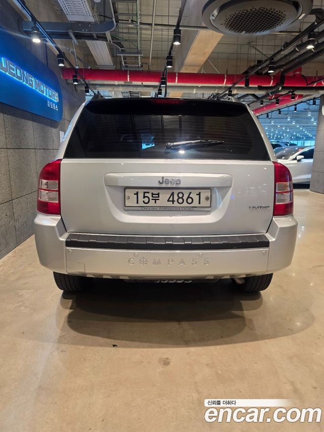 Jeep Compass 2.4 Limited 1st — пробег 60 000 км — фото 4 из 5