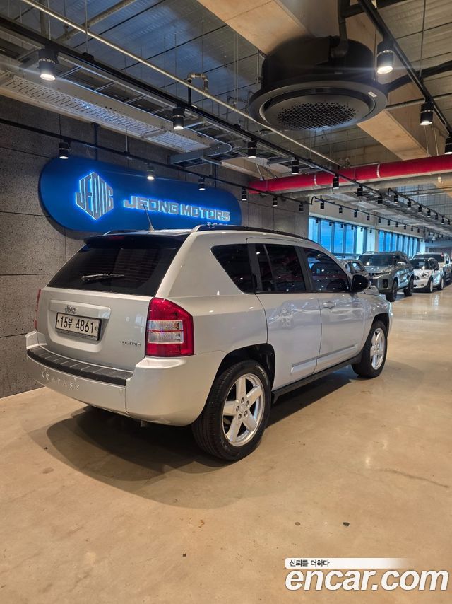 Jeep Compass 2.4 Limited 1st — пробег 60 000 км — фото 5 из 5