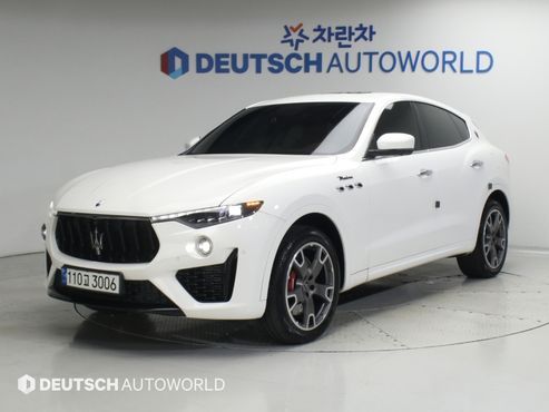 Maserati Levante 3.0 AWD Modena — пробег 103 423 км — фото 1 из 5