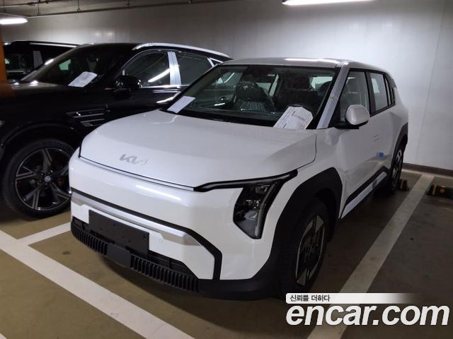 Kia EV3 Long Range 2WD Earth — пробег 1 км — фото 1 из 5