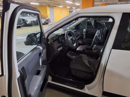 Kia EV3 Long Range 2WD Earth — пробег 1 км — фото 3 из 5