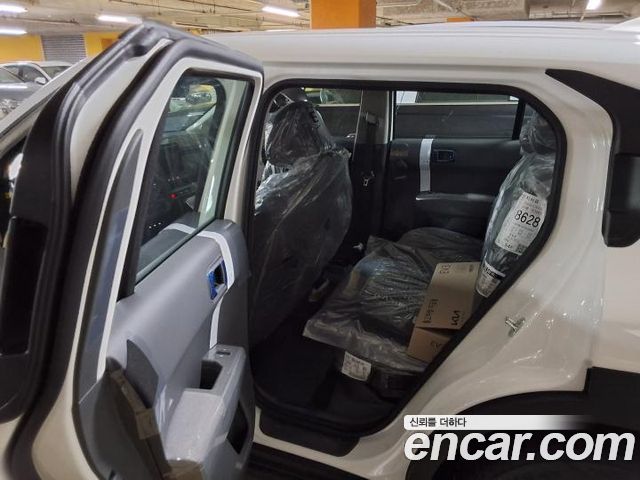 Kia EV3 Long Range 2WD Earth — пробег 1 км — фото 4 из 5