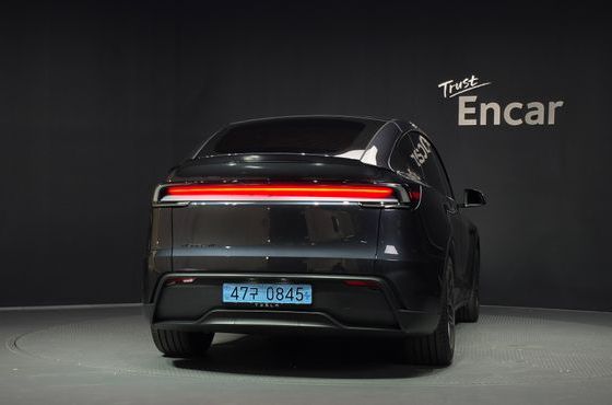 Tesla Model Y L Long Range AWD — пробег 2 125 км — фото 4 из 5