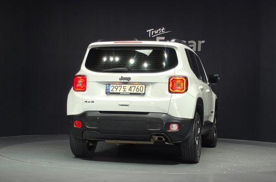 Jeep Renegade 2.4 80th Edition AWD — пробег 66 740 км — фото 4 из 5