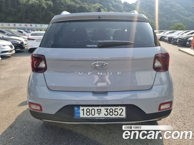 Hyundai Venue из Кореи Encar