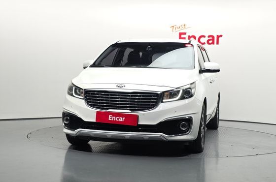 Kia Carnival 9-seater Luxury — пробег 90 446 км — фото 3 из 5