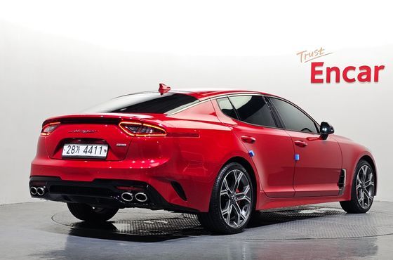 Kia Stinger 2.0 Turbo AWD Platinum — пробег 151 471 км — фото 2 из 5