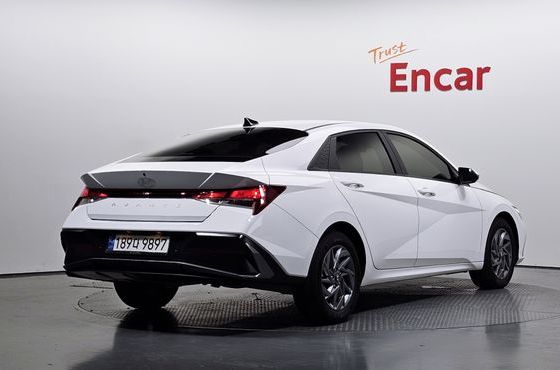 Hyundai AVANTE 1.6 Modern — пробег 5 751 км — фото 2 из 5