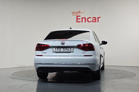 Volkswagen Passat 2.0 TSI B7 — пробег 90 465 км — фото 4 из 5