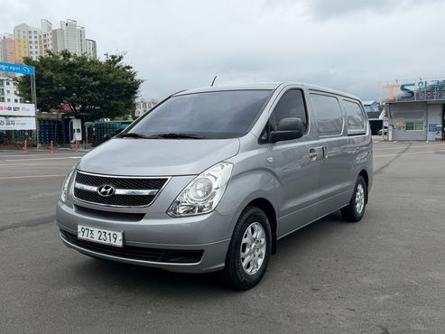 Hyundai Starex 3-Seater VAN CVX Deluxe — пробег 167 687 км — фото 2 из 5