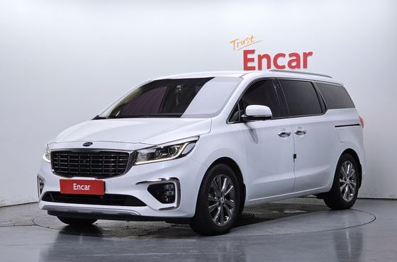 Kia Carnival 9-Seater Noblesse Special — пробег 126 660 км — фото 1 из 5